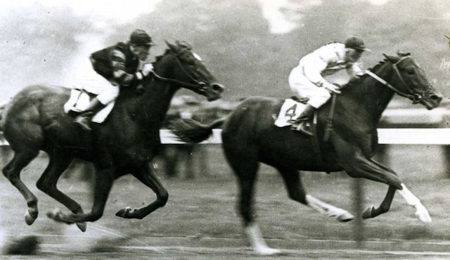 Upset (in front) with Johnny Loftus up, held off a hard charging Man o' War in the 1919 Sanford Stakes at Saratoga. It would be Big Red's first and last defeat. (C.C. Cook/ Times Union Archives)
